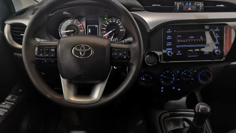 Toyota Hilux 2.4 D4D Cabina Doble GX