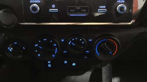 Toyota Hilux 2.4 D4D Cabina Doble GX