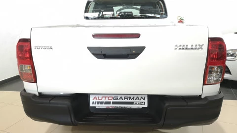 Toyota Hilux 2.4 D4D Cabina Doble GX