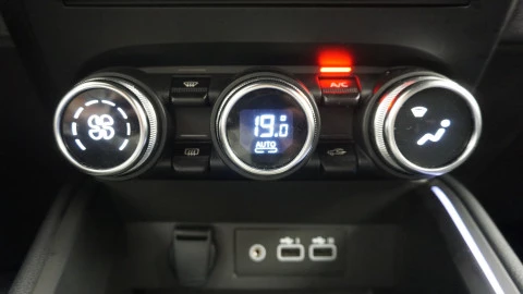 Renault Clio Techno TCe 90 (67kw)