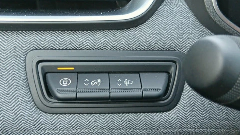Renault Clio techno Eco-G 100cv (74kW)