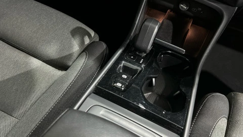 Volvo XC40 2.0 B3 G Plus Dark Auto