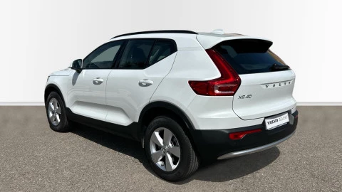 Volvo XC40 2.0 B3 G Essential Auto
