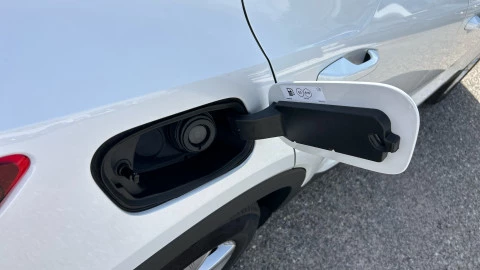 Volvo XC40 2.0 B3 G Essential Auto