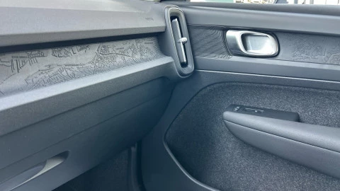 Volvo XC40 2.0 B3 G Essential Auto
