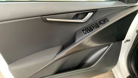 Kia Niro Hïbrido Enchufable Niro 1.6 HEV Drive 139
