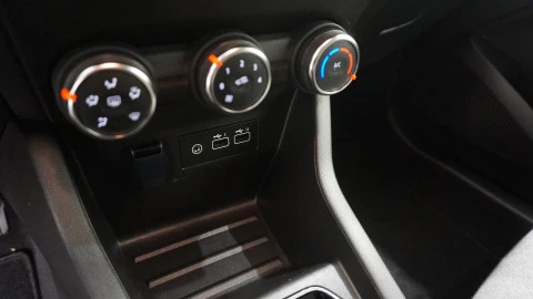 Renault Clio Evolution TCe 90 (67kw)