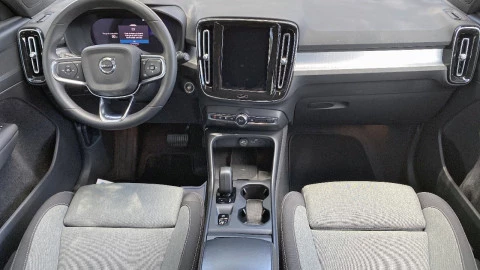 Volvo XC40 2.0 B3 G Core Auto