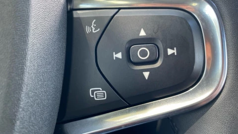 Volvo XC40 2.0 B3 G Core Auto