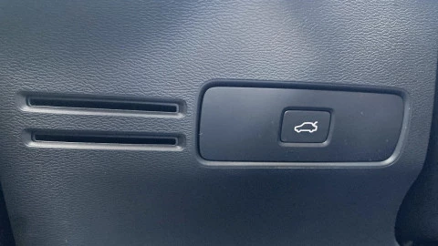 Volvo XC40 2.0 B3 G Core Auto