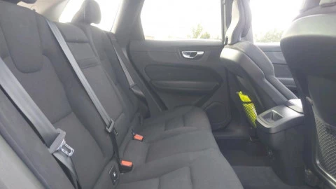 Volvo XC60 2.0 B5 D AWD Momentum Auto