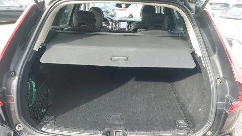 Volvo XC60 2.0 B5 D AWD Momentum Auto