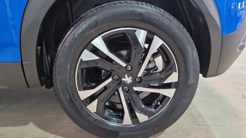 Peugeot 2008 Allure Pack Puretech 100 S&S BVM6