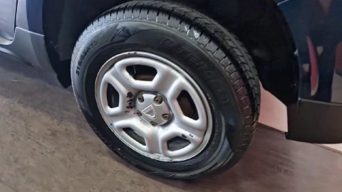 Dacia Duster Essent. 1.6 84kW(114CV) 4X2 GLP