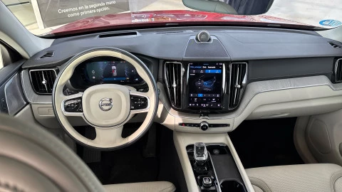 Volvo XC60 2.0 B5 G MHEV Ultra Dark Auto AWD
