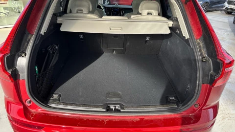Volvo XC60 2.0 B5 G MHEV Ultra Dark Auto AWD