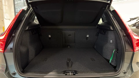 Volvo XC40 B3 G Plus Dark Auto 120 kW (163 CV)