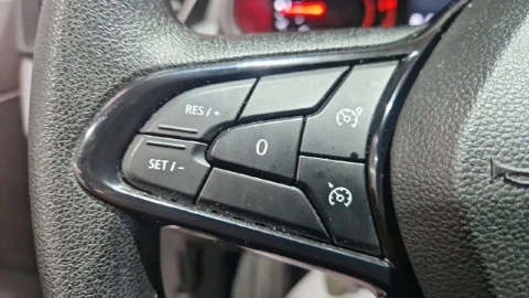 Renault Clio Business Blue dCi 74kW (100CV)