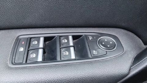 Renault Captur techno Fast Track E-Tech híbrido 105 kW