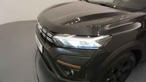 Dacia Jogger Expression HYBRID 105kW (140CV) 5 plazas