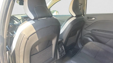 Renault Captur Zen Fast Track