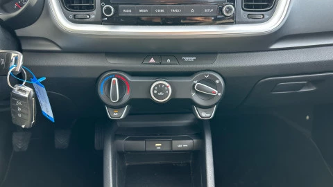 Kia Stonic 1.2 DPi 62kW (84CV) Concept