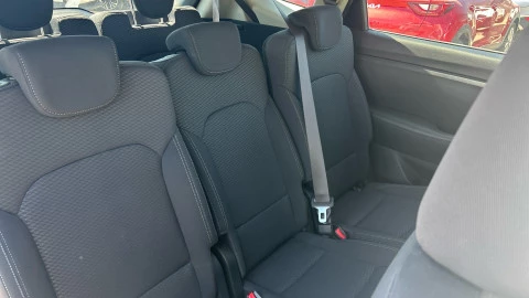 Kia Carens 1.6 GDi 99kW (135CV) Concept