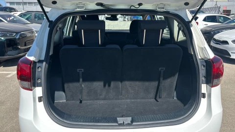 Kia Carens 1.6 GDi 99kW (135CV) Concept