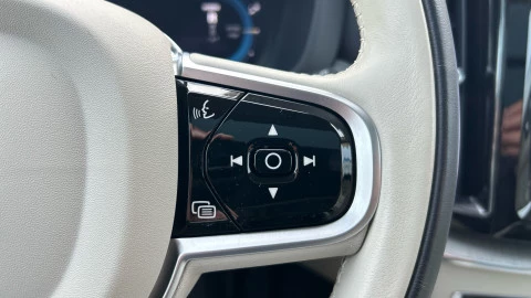 Volvo XC60 2.0 T6 AWD Recharge Plus Bright Auto