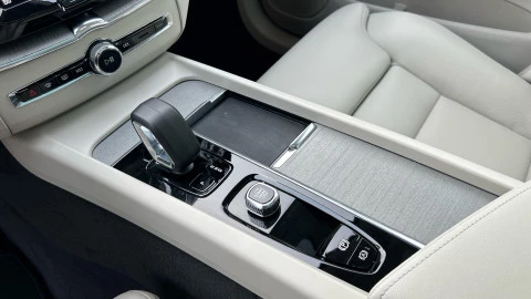 Volvo XC60 2.0 T6 AWD Recharge Plus Bright Auto