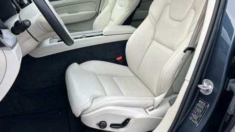 Volvo XC60 2.0 T6 AWD Recharge Plus Bright Auto