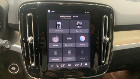 Volvo XC40 2.0 B3 G Core Auto