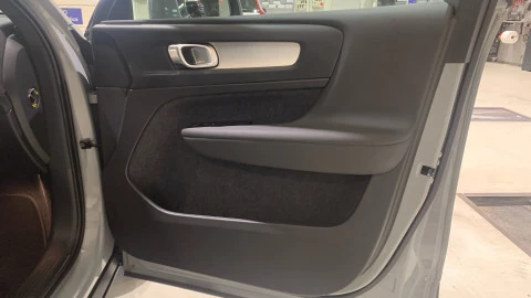 Volvo XC40 2.0 B3 G Core Auto