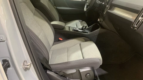 Volvo XC40 2.0 B3 G Core Auto