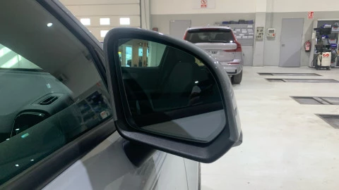 Volvo XC40 2.0 B3 G Core Auto