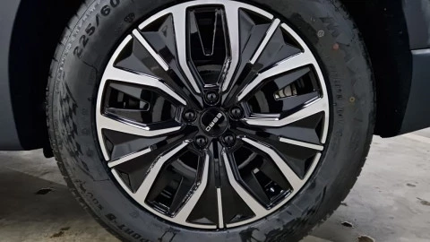 EBRO S700 1.5 TGDI PHEV Luxury E-CVT