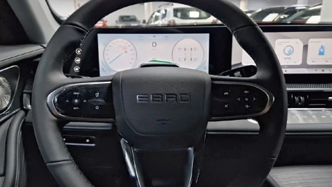 EBRO S700 1.5 TGDI PHEV Luxury E-CVT