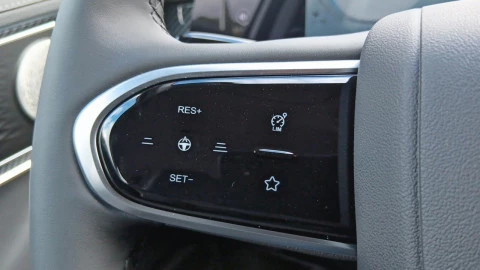 EBRO S700 1.5 TGDI PHEV Premium E-CVT