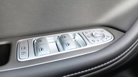 EBRO S700 1.5 TGDI PHEV Premium E-CVT