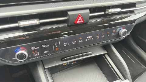 Kia Sportage  1.6 T-GDi HEV Drive 239