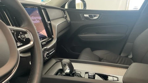 Volvo V60 B4 D Plus Dark Auto 145 kW (197 CV)