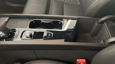 Volvo V60 B4 D Plus Dark Auto 145 kW (197 CV)