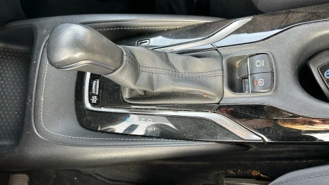 Toyota Corolla 2.0 180H TREK E-CVT TOURING SPORT