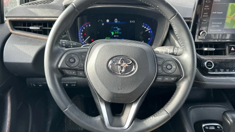 Toyota Corolla 2.0 180H TREK E-CVT TOURING SPORT