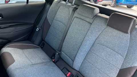 Toyota Corolla 2.0 180H TREK E-CVT TOURING SPORT