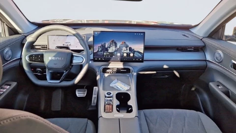 EBRO S800 1.6 TGDI Luxury 7 DCT