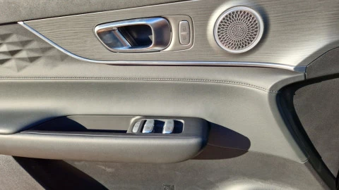 EBRO S800 1.6 TGDI Luxury 7 DCT