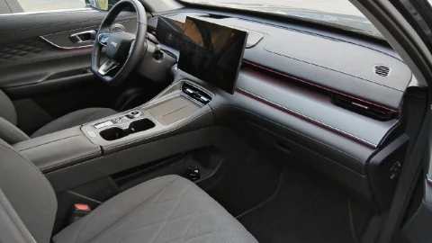 EBRO S800 1.6 TGDI Luxury 7 DCT