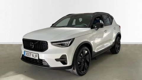 Volvo XC40 2.0 B3 G Black Edition Plus Auto