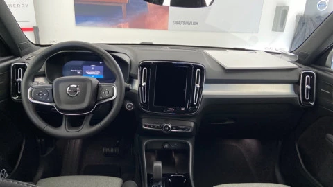 Volvo XC40 2.0 B3 G Black Edition Plus Auto